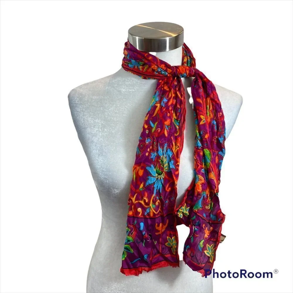 Brand New With Tags Vintage Oscar‎ de la Renta Vibrant Silk Scarf   11”x53”
